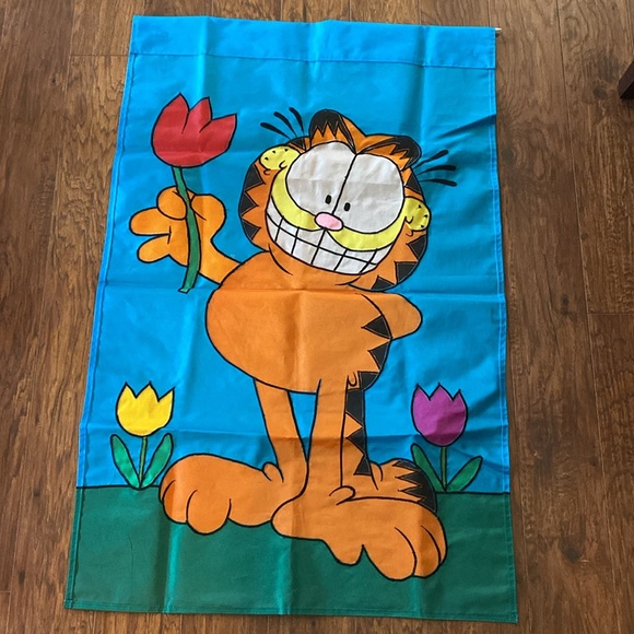 GARFIELD nostalgic springtime flag, 27”x42”. Indoor/outdoor. Well constructed - Picture 2 of 3